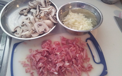 意大利菠菜蘑菇白酱通粉的做法和步骤第2张图