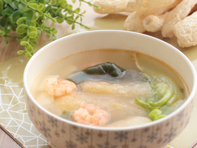 竹荪鲜虾豆腐海带汤的做法和步骤(图0)