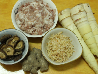 香脆笋肉煎饺的做法和步骤(图2)