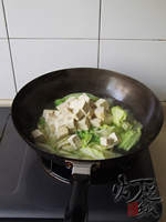 鱿鱼豆腐炖白菜的做法和步骤(图5)