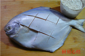大葱烧平鱼的做法和步骤第8张图