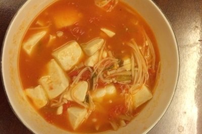 西红柿豆腐汤