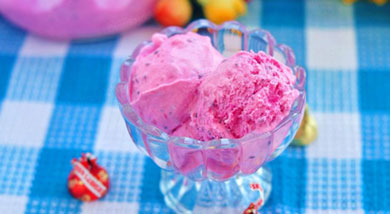 红火龙果冰淇淋