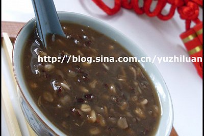 燕麦红糖紫米粥