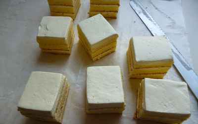 奶油小方蛋糕的做法和步骤第18张图