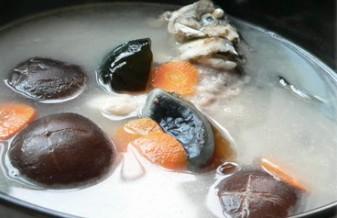 香菇鲫鱼汤