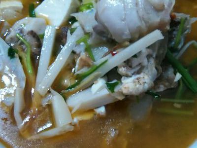 酸笋豆腐鱼头汤
