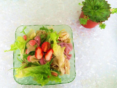 家常菜谱:果蔬蝴蝶面沙拉的做法和步骤(图2)