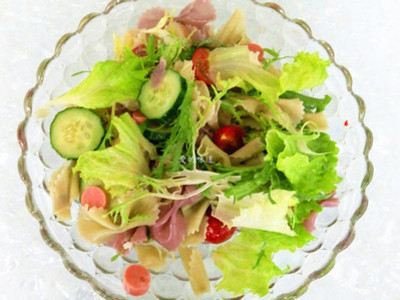 家常菜谱:果蔬蝴蝶面沙拉的做法和步骤(图10)