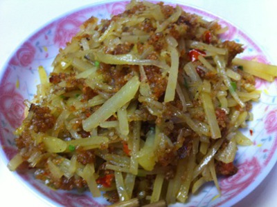 杂胡椒炒土豆丝