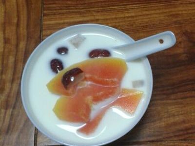 木瓜红枣炖奶