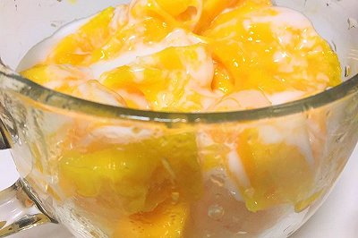 酸奶芒果冰