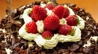 草莓版黑森林蛋糕