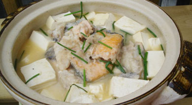 三文鱼头豆腐煲