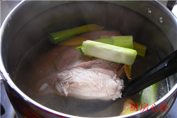 大葱回锅肉的做法和步骤第4张图