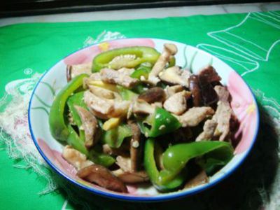 香菇青椒炒肉片