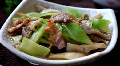 蘑菇青笋炒肉