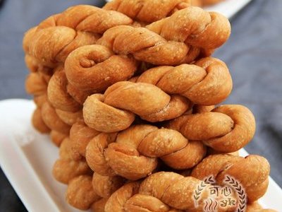厨艺示范:鲜香韭菜盒子的做法和步骤(图19)
