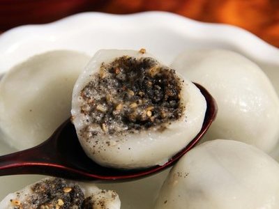 厨艺示范:鲜香韭菜盒子的做法和步骤(图31)