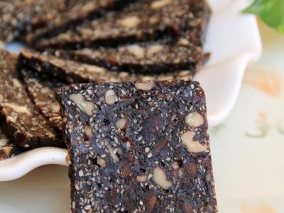 厨艺示范:鲜香韭菜盒子的做法和步骤(图29)