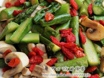 厨艺示范:鲜香韭菜盒子的做法和步骤(图37)