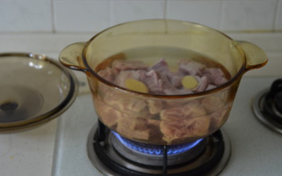 汽锅肋排花生汤的做法和步骤第4张图