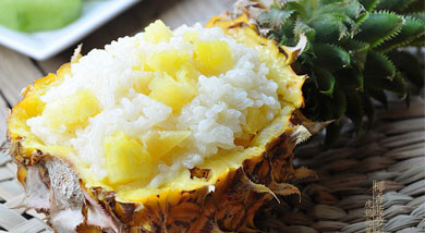 椰浆菠萝糯米饭