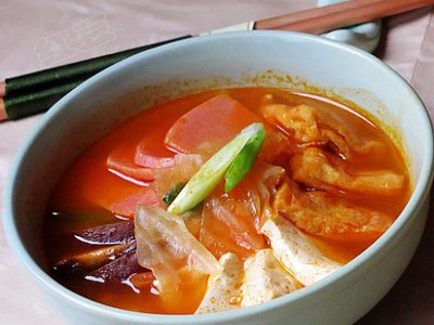 韩国火腿泡菜豆腐汤