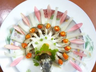 小孔雀鱼怪物鱼拼盘营养午晚餐