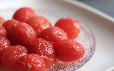 梅渍西红柿的做法和步骤第1张图