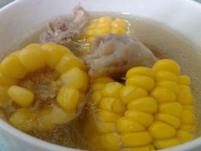 鸭爪玉米汤
