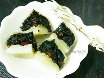 黑芝麻糯米饼