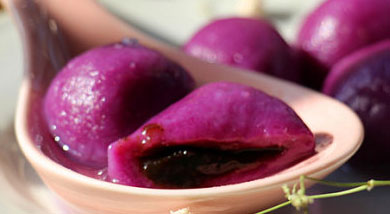 黑芝麻紫薯汤圆