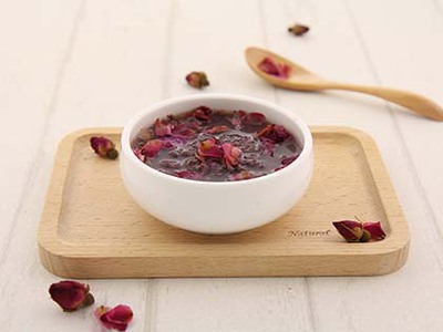 玫瑰红枣紫米粥